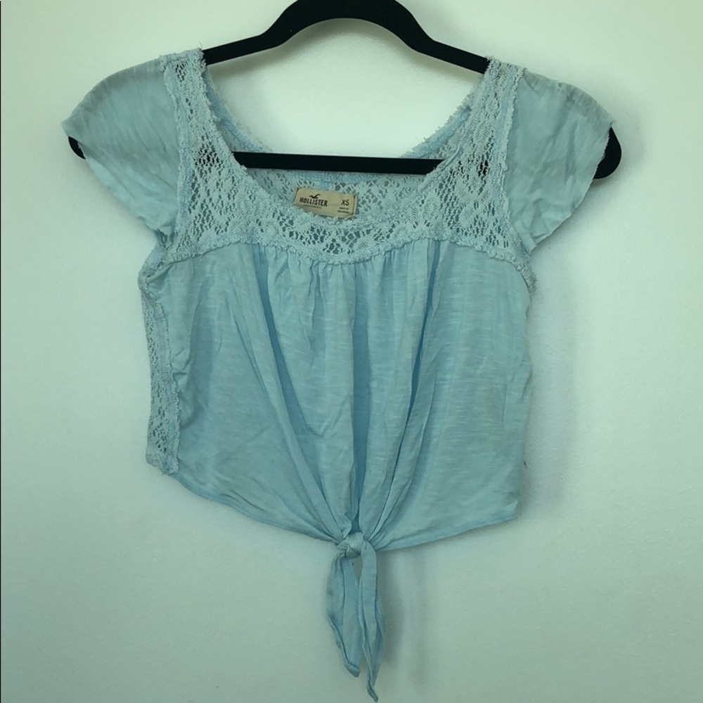 Cropped tee